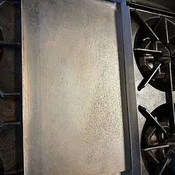 Eight Burner Range Stove Oven With 12" Griddle COMBO MONTAGUE - Master