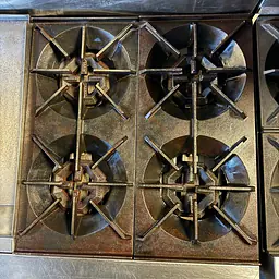Eight Burner Range Stove Oven With 12" Griddle COMBO MONTAGUE - Master