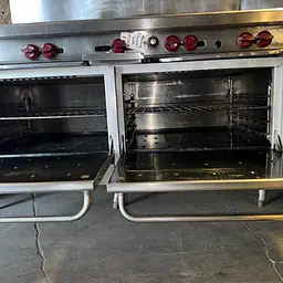 Eight Burner Range Stove Oven With 12" Griddle COMBO MONTAGUE - Master