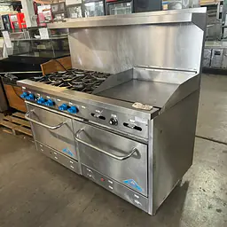 Six Burner Stove Combo With 24" Griddle and Ovens CASTLE - Master