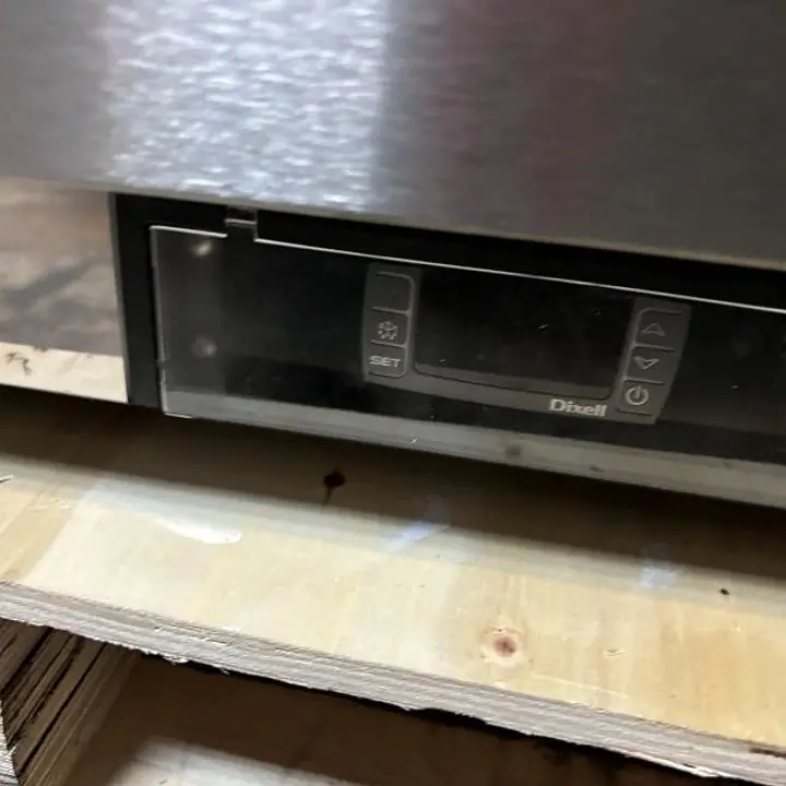 Sandwich Prep Table SERV-WARE SP29-8-HC - Master
