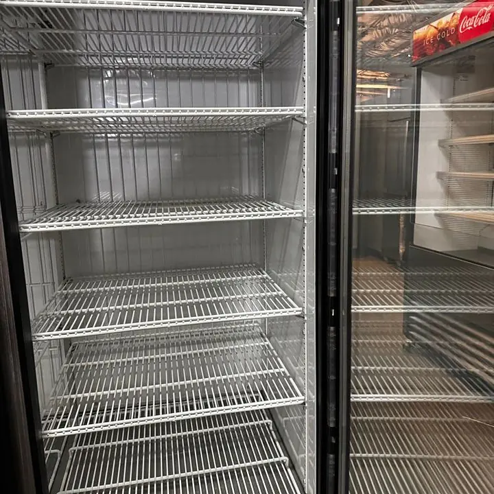 Three Glass Door Freezer TRUE - Master