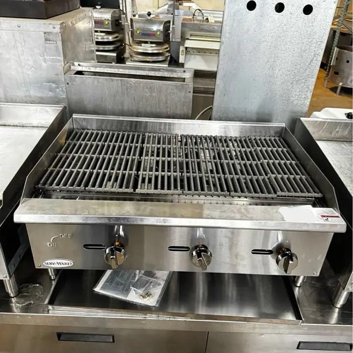 3 Burner Charbroiler 36” SERV-WARE SCBS-36 - Master