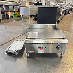 2 Burner Manual Griddle 24” SERV-WARE SMGS-24 - Master