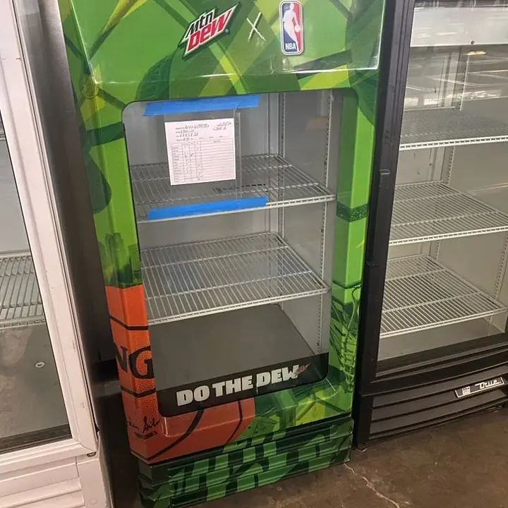 Glass Door Refrigerator TRUE - Master