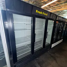 Three Glass Door Refrigerator TRUE GDM-72 - Master