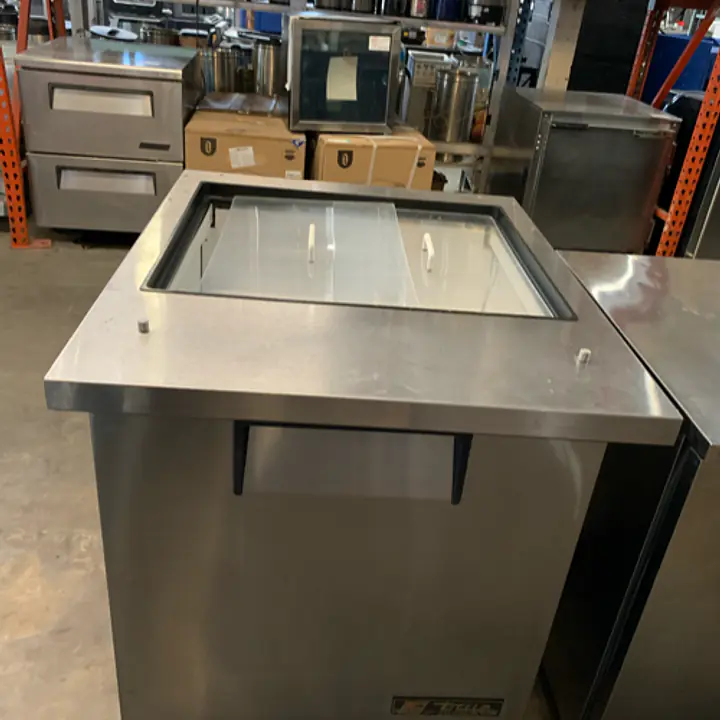 Refrigerated Salad Bar Prep TRUE - Master