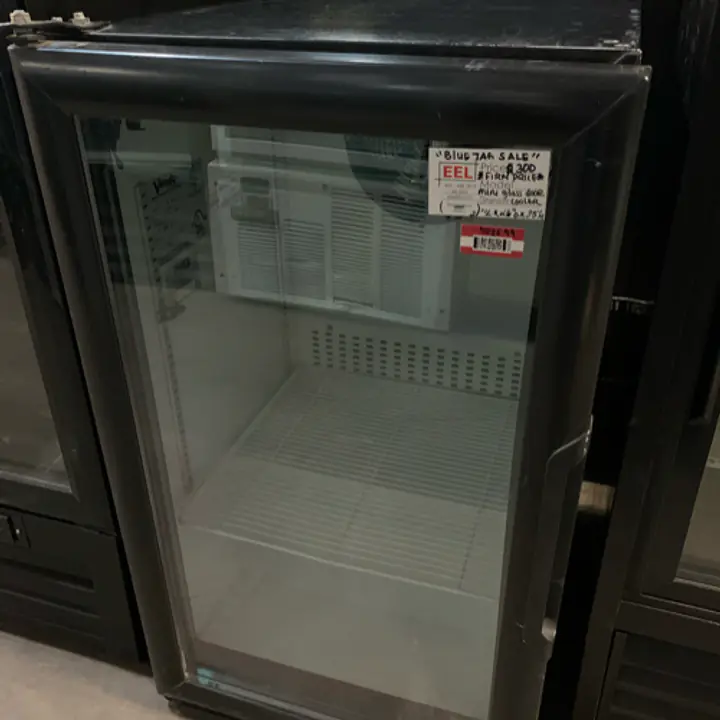 Vendo Single Glass Door Refrigerator  - Master