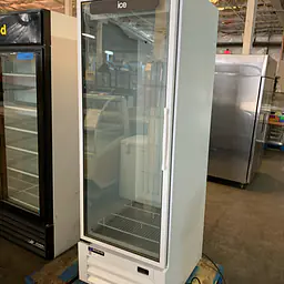 Upright Glass Door Ice Merchandiser MASTER-BILT - Master