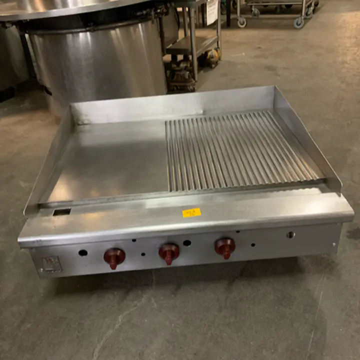 Half Grooved Flat Griddle WOLF - Master