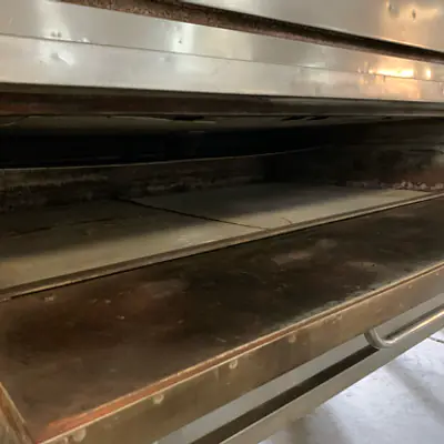 Commercial Double Deck Pizza Oven BAKERS PRIDE primary image