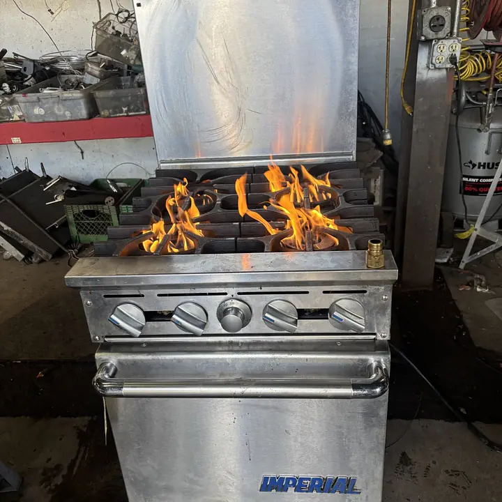 Imperial 4 Burner with Oven Natural Gas - Master