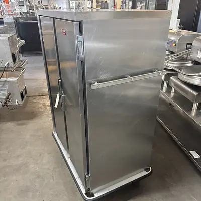 FWE Full Height Insulated Mobile Heated Cabinet 120V primary image
