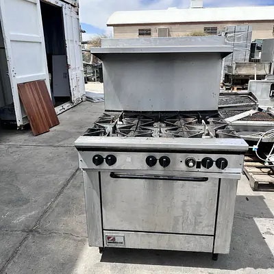 Southbend 6 Burner With Oven primary image