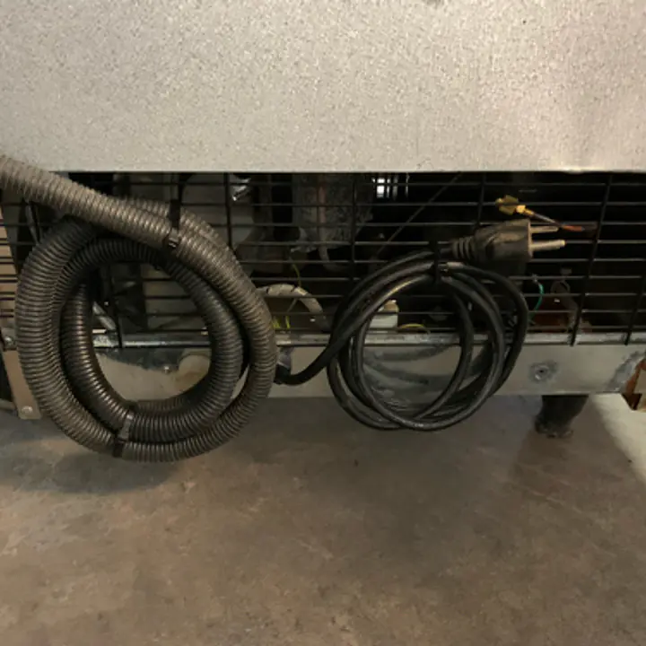 True Undercounter Refrigerator  - Master