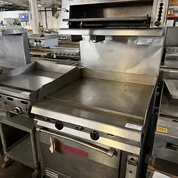 Vulcan 36" Range w/ Salamander, 6 Burners & Oven - Master
