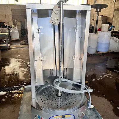 Used Autogyros 4LE 65 lb. Electric Vertical Gyro Broiler - 208V primary image