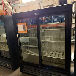 True GDM-41SL-60-HC-LD Commercial Refrigerator FREE SHIPPING - Master