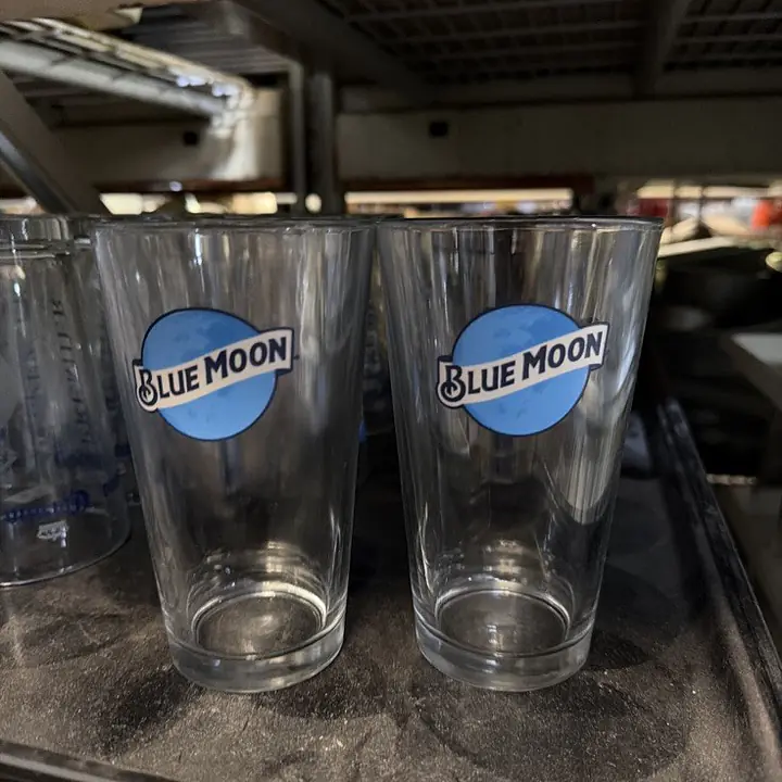 Blue Moon Pint Glasses - Matched Pair - 16 fl oz Beer set of 2 - Master