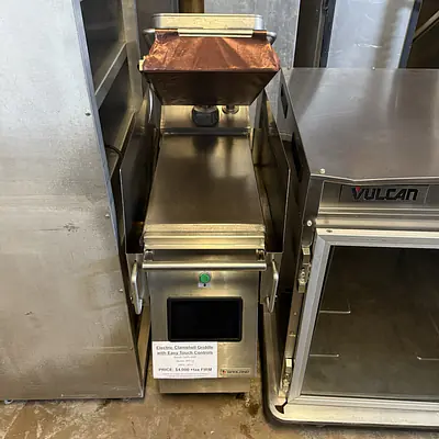 Electric Clamshell Griddle with Easy Touch Controls primary image