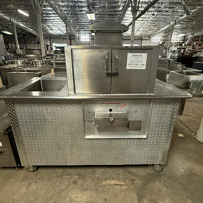Mobile Cart With Steamer and Ice Bin. L.P. GAS primary image