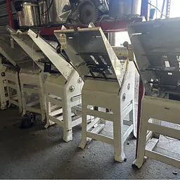 Oliver Bread Slicer - Master