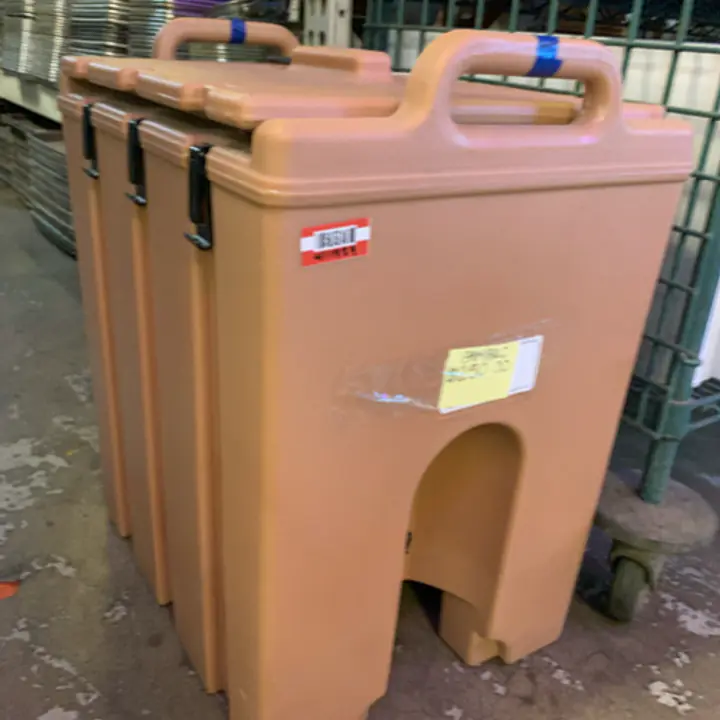 Cambro beverage dispenser  - Master