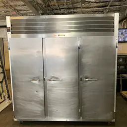 Stainless Steel Three Door Refrigerator TRAULSEN - Master