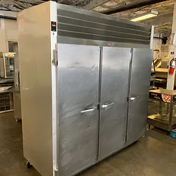Stainless Steel Three Door Refrigerator TRAULSEN - Master