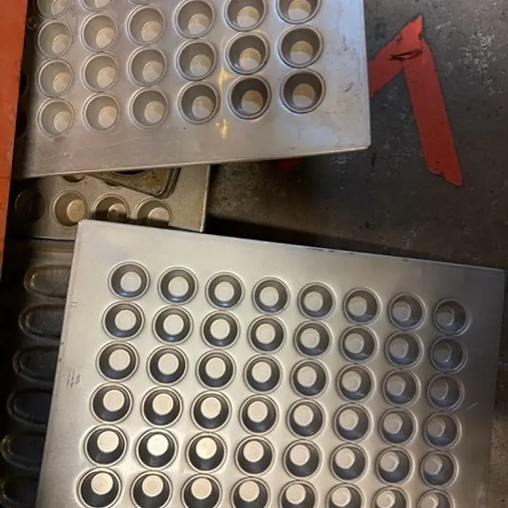 Chicago Metallic Cupcake/Muffin Pan,48 Moulds Set of TWO - Master