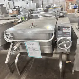 Groen M-30G 30 Gallon Tilt Skillet - Master