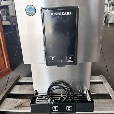 Hoshizaki Ice Maker DCM-271BAH primary image
