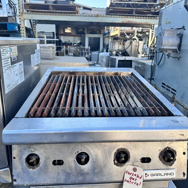 Garland 24" Charbroiler Natural Gas - Master