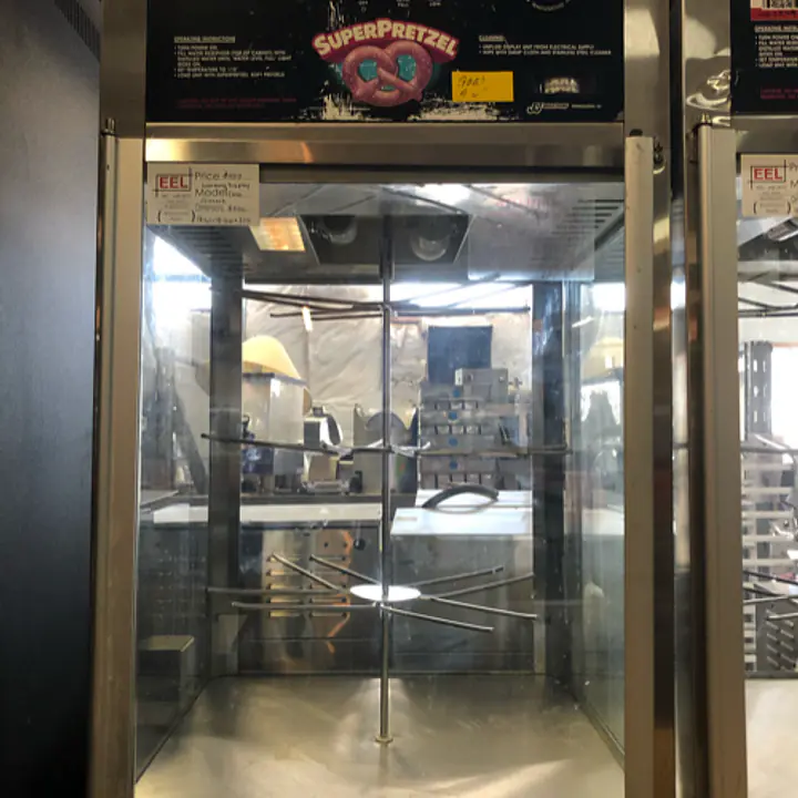 Warming Display Case  - Master