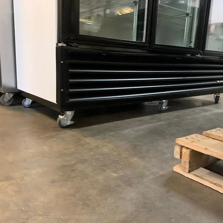Three Glass Door Refrigerator TRUE GDM-72 - Master
